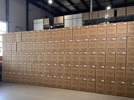 Verpackung der SMT 7000 Auftisch Osmoseanlage im Lager
