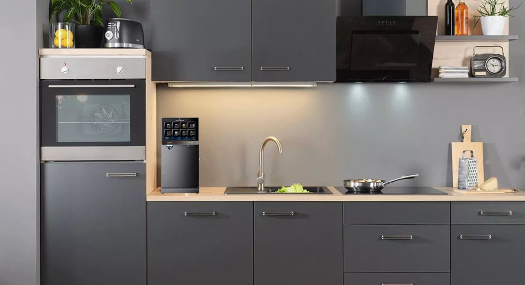 Wassersspender mit Sodawasser, Sprudelwasser Tischgerät  Osmoseanlage, Umkehrosmoseanlage und Kompressorkühlung mit oder ohne Wasseranschluss