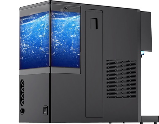 Wasserspender mit Tankbetrieb Sodawasser, Sprudelwasser Tischgerät in der Küche mit Filterung nach dem prinzip der Umkehrosmose. Die auftisch Osmoseanlage ohne Wasseranschluss